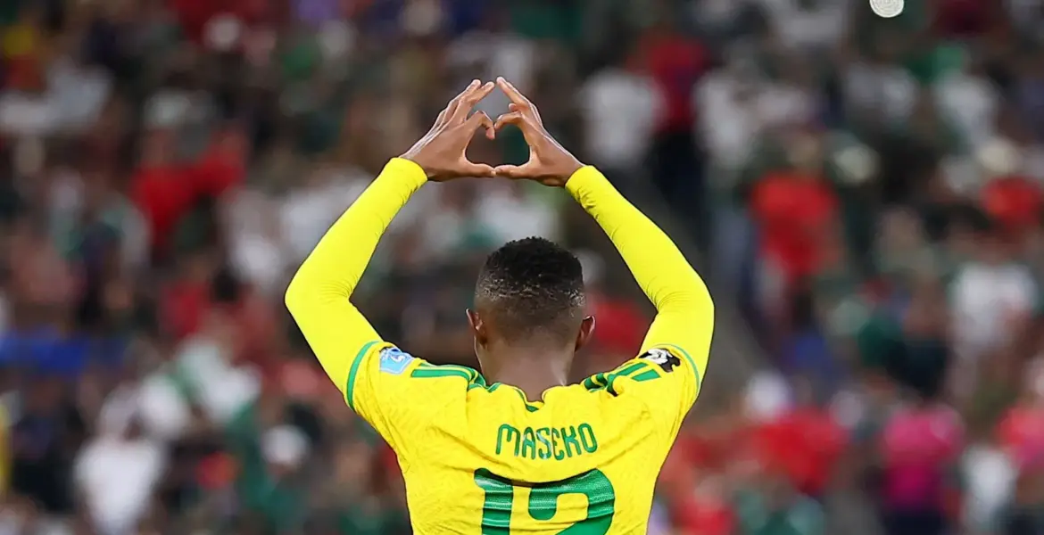 South Africa beat South Korea to reach knockouts for first time