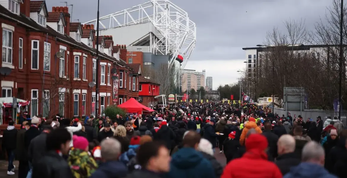 Manchester United supporters groups in uproar over suspension of season tickets